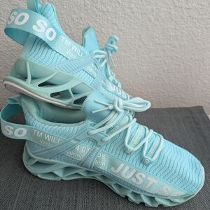 Logo Electric Cyan Athletic Shoes - Durable Material  - BRAND NEW! w/Insoles 🌻